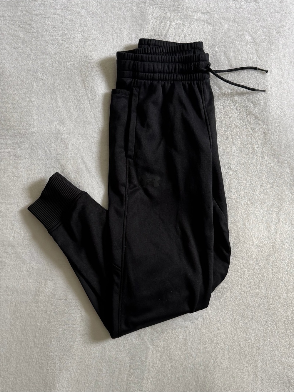 Under Armour Sweatpants Size Youth Medium
Black Stretch Drawstring Pockets